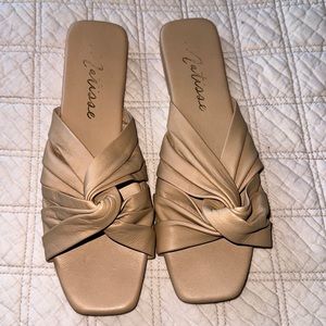 Matisse Genie Sandals size 7M